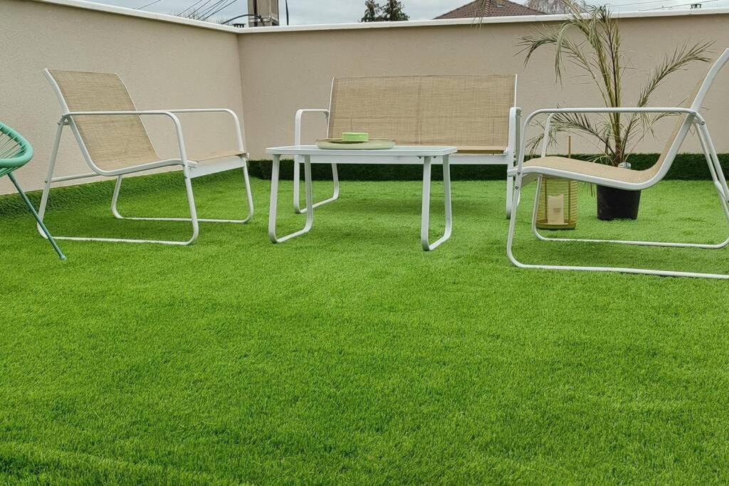 Maison Cosy Terrasse Ensoleille Clermont-Ferrand Bagian luar foto